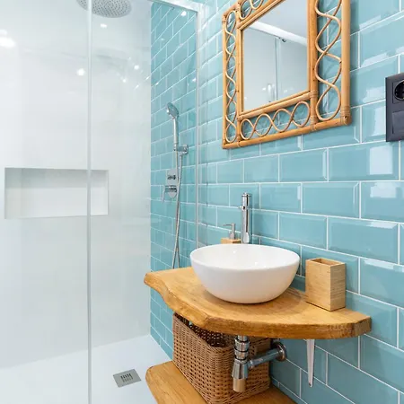 Ii Cozy & Modern Ayr Malaga